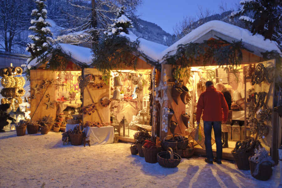 Weihnachtsmarkt-in-Bayern (de.depositphotos.com)