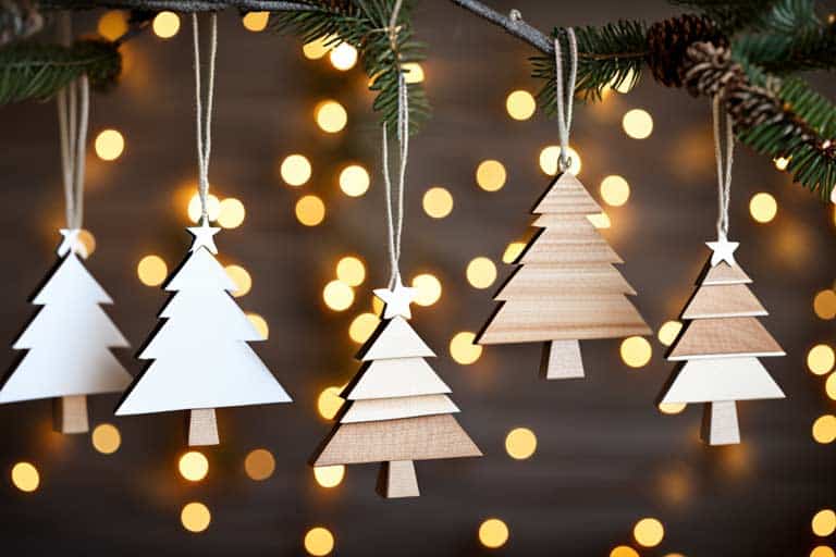 Weihnachtsschmuck aus Holz